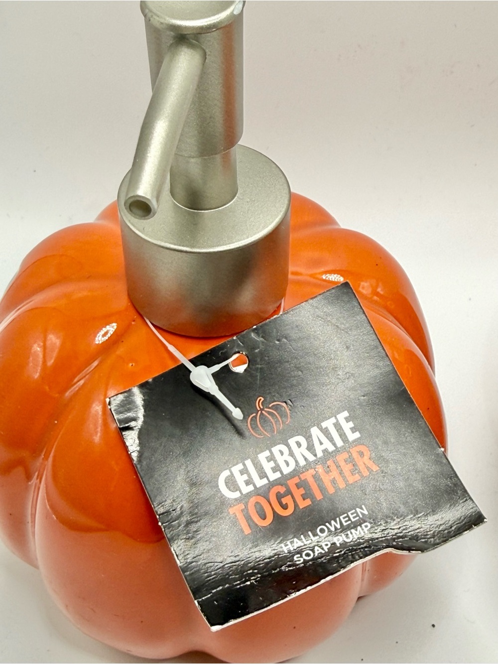 2)Celebrate Together™ Halloween Pumpkin Soap Pump new - Picture 3 of 3